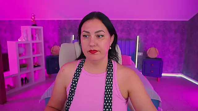 VelvetLuck webcam