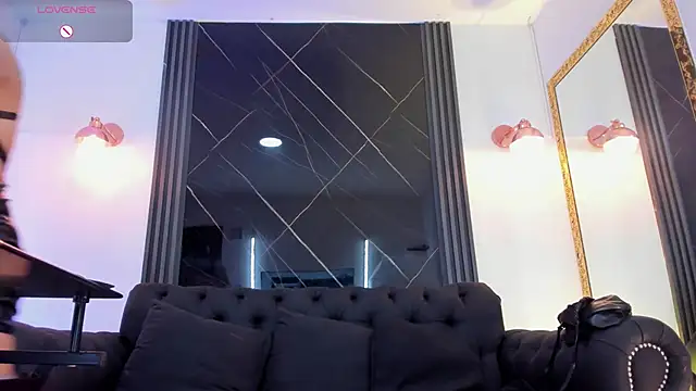 VickyJohnson1 webcam