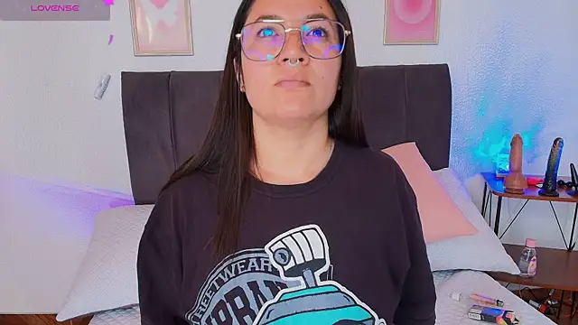 samm_curvy webcam