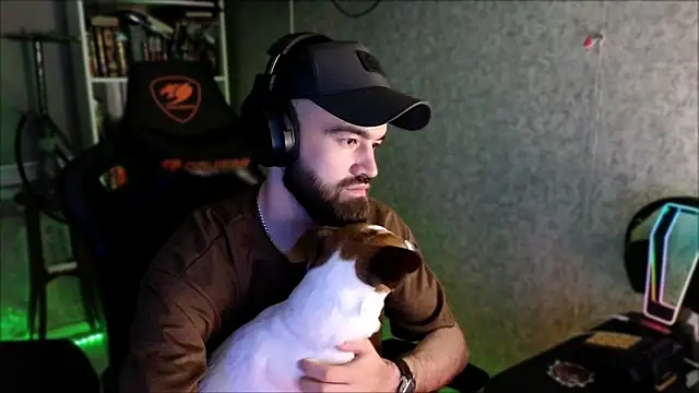 _Serious_Man webcam