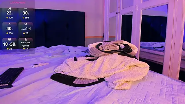 cheys_mast (M twink) - show hairy dick