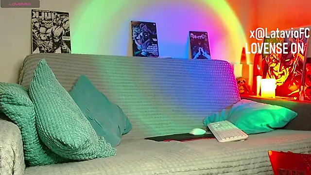 Midnighter_ webcam