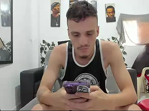 Latins_Boss webcam