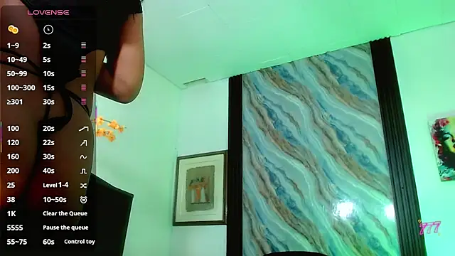katha_Crawford webcam