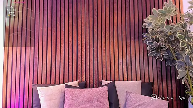 SharonLyn_ webcam