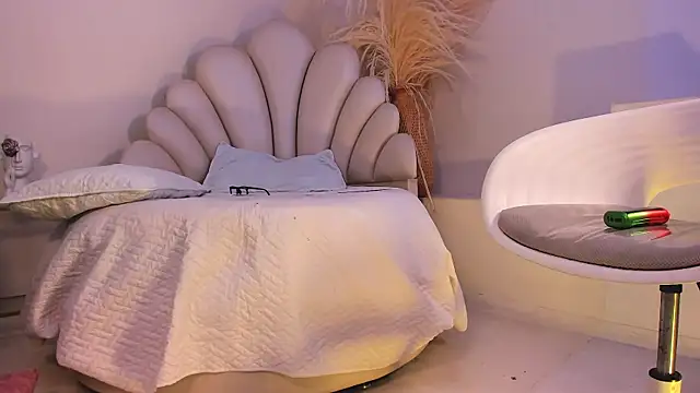 SelenaRogers webcam