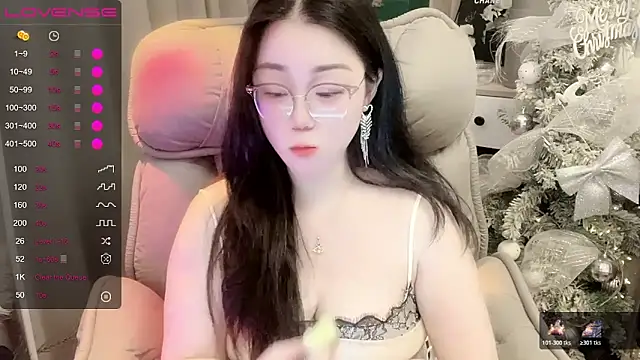 Monica-666888- webcam