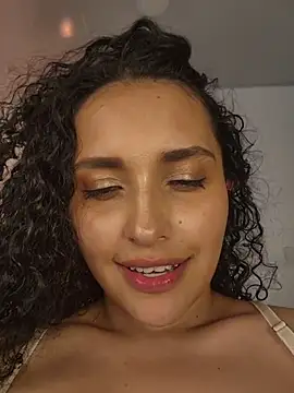 Lucy_Marin webcam