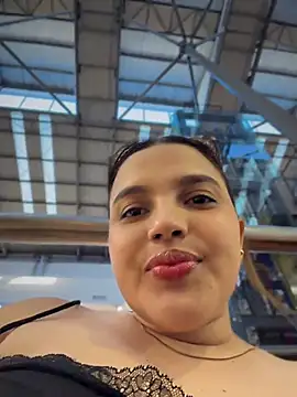 Colibri_xxx live cam on StripChat