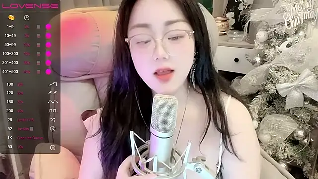 Monica-666888- webcam