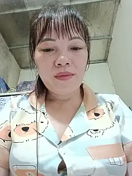 Sana-vn live cam on StripChat