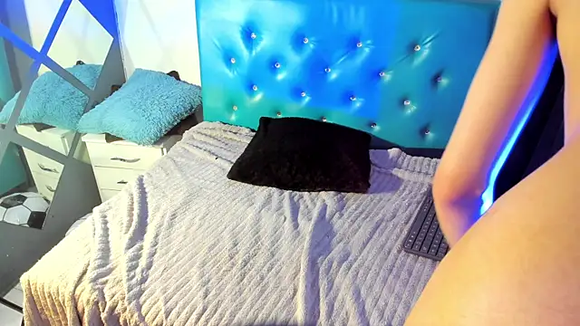Blake_dolls webcam