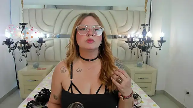 Paulette_roux webcam