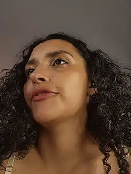 Lucy_Marin webcam