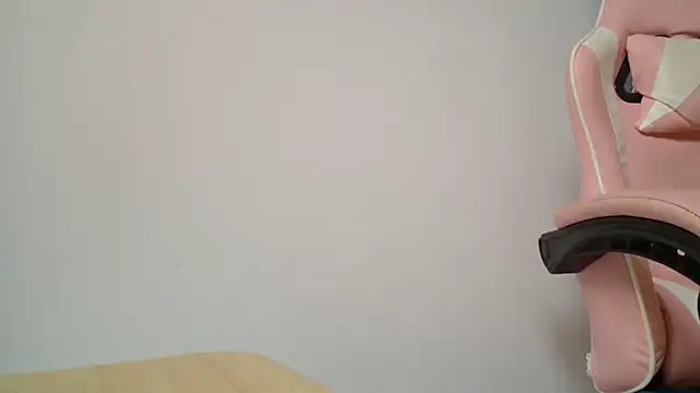 emmily_forev3r webcam