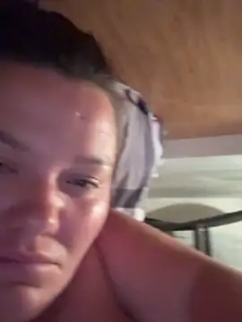 SunnyLeila2101 webcam