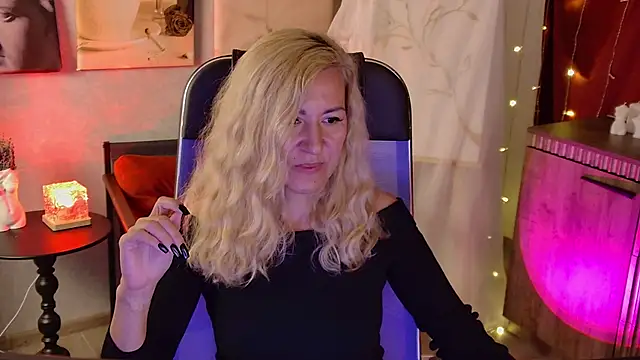 DonnaSmitth live cam on StripChat