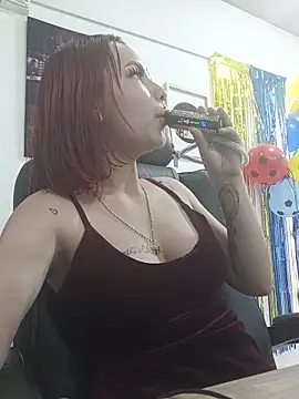 Megam_white webcam
