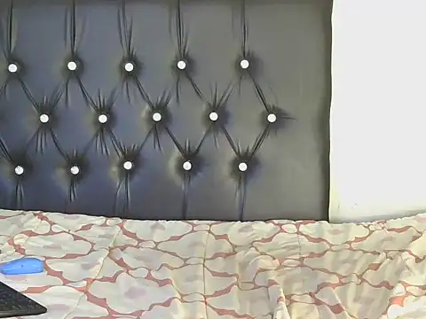 MilfGripMachinee webcam