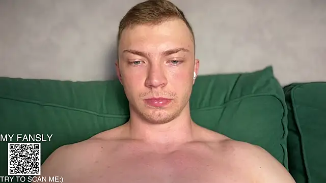 iron__chap webcam