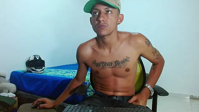 skinny23cm webcam
