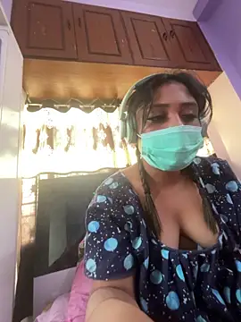 Yourhornynightmare webcam