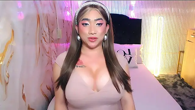 yourTsFantasyBigCock webcam