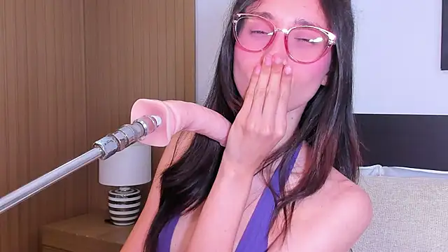 doll_bella_ webcam