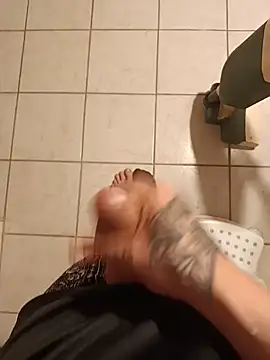 YoungDick25 webcam