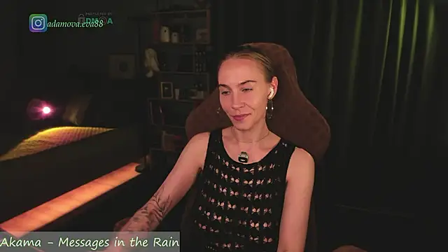 _Eva_Adama webcam