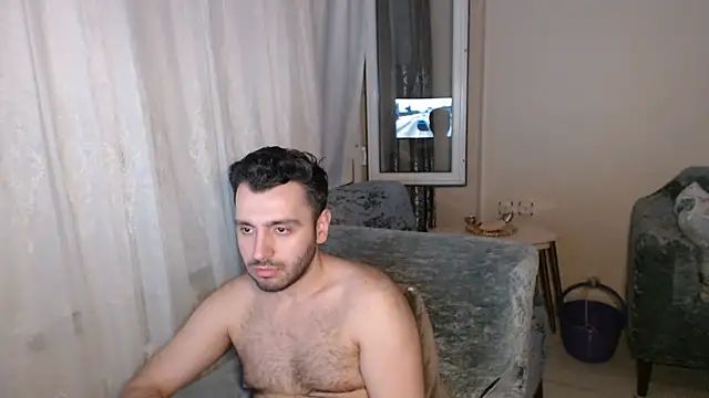 handsomeee04 - Handsomeee04's free webcam - UK Sex Cams