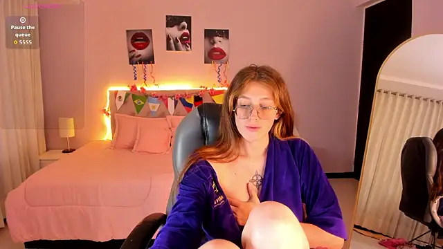 emily_warren_ - Emily_Warren_'s free webcam - UK Sex Cams