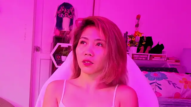25sweetlilbunny webcam