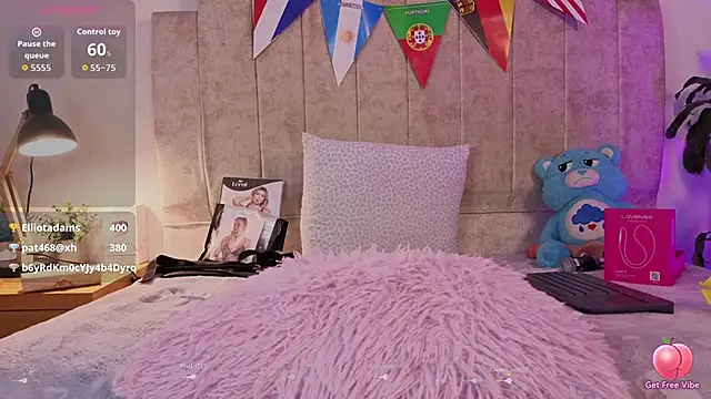 Emilly-hall webcam