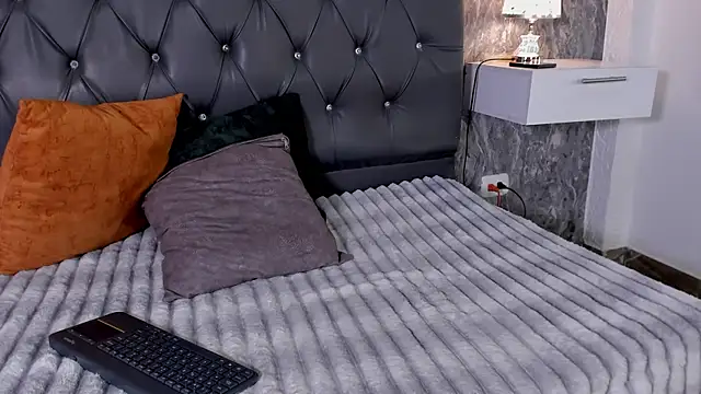 celeste_bluee webcam