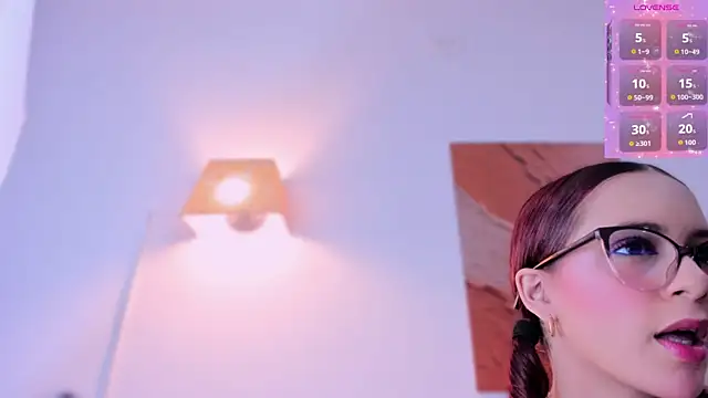 nyx_velvet webcam