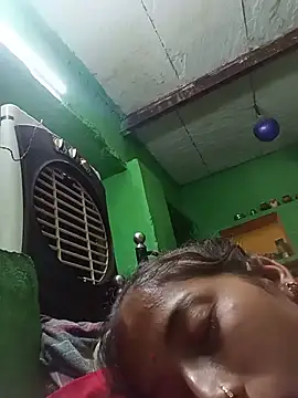 Cut_shivi56 webcam