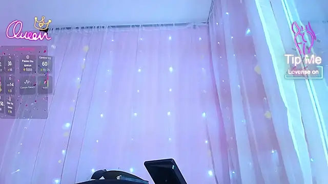 SunnyGilmoree webcam