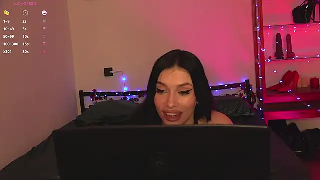 Olivia_Faye webcam