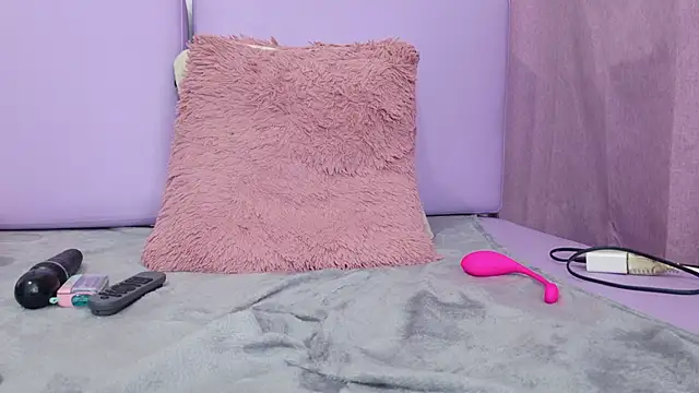 Carolina_Bloom webcam