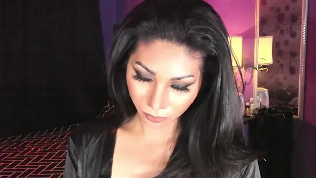 MaxxineMorenaTs webcam