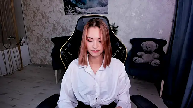 EllaCurtis live cam on StripChat