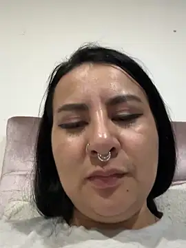 Abril_Luv webcam