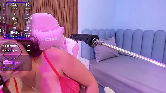 Maddy_red_ webcam
