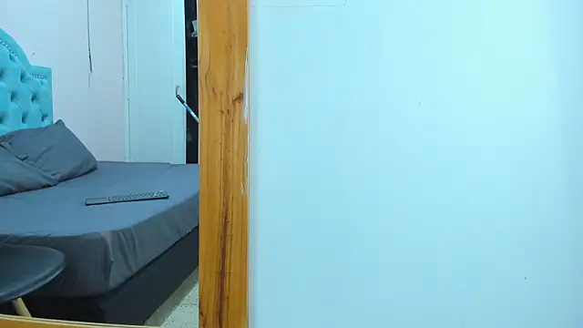 Charlie_Latino webcam