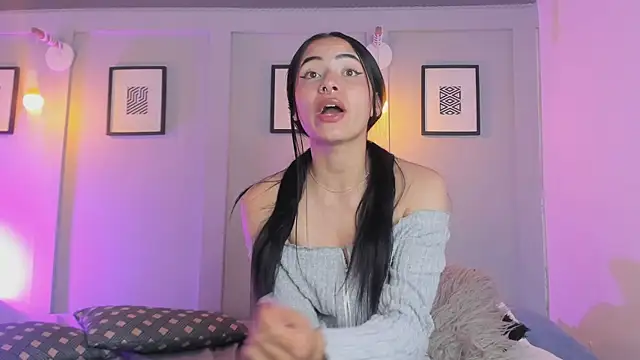 Ivyy_sweet_ live cam on StripChat