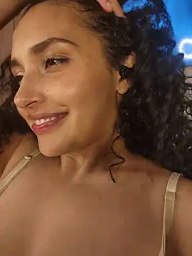Lucy_Marin webcam