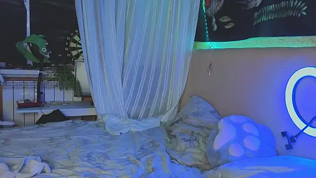 Miko_Meow webcam