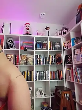 LilyOrion webcam