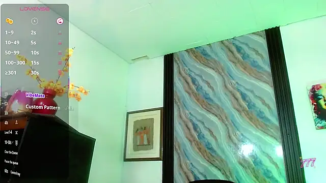katha_Crawford webcam